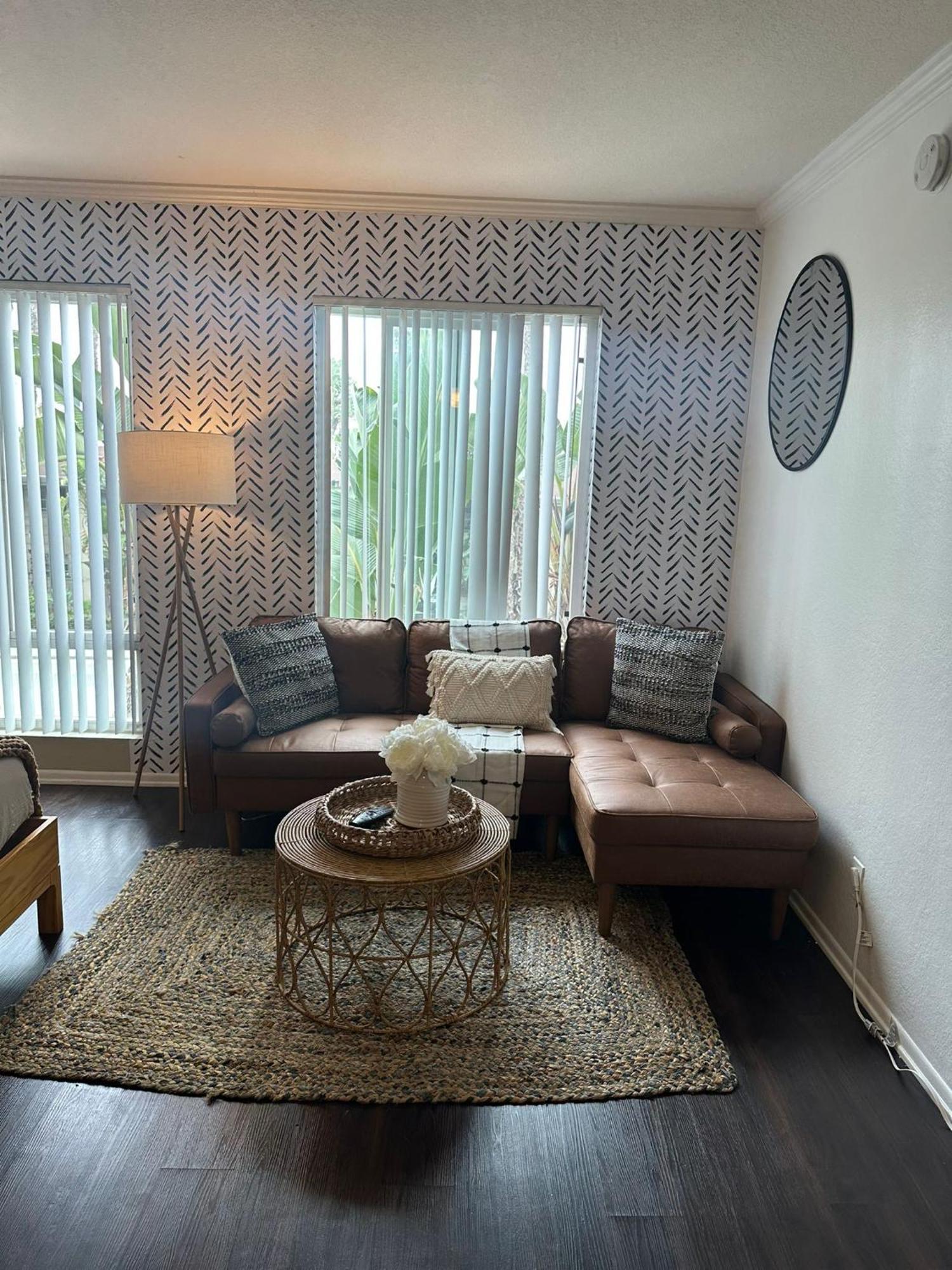 Loft Apartments At Hollywood Free Parking Close To Studios Universal 로스앤젤레스 외부 사진